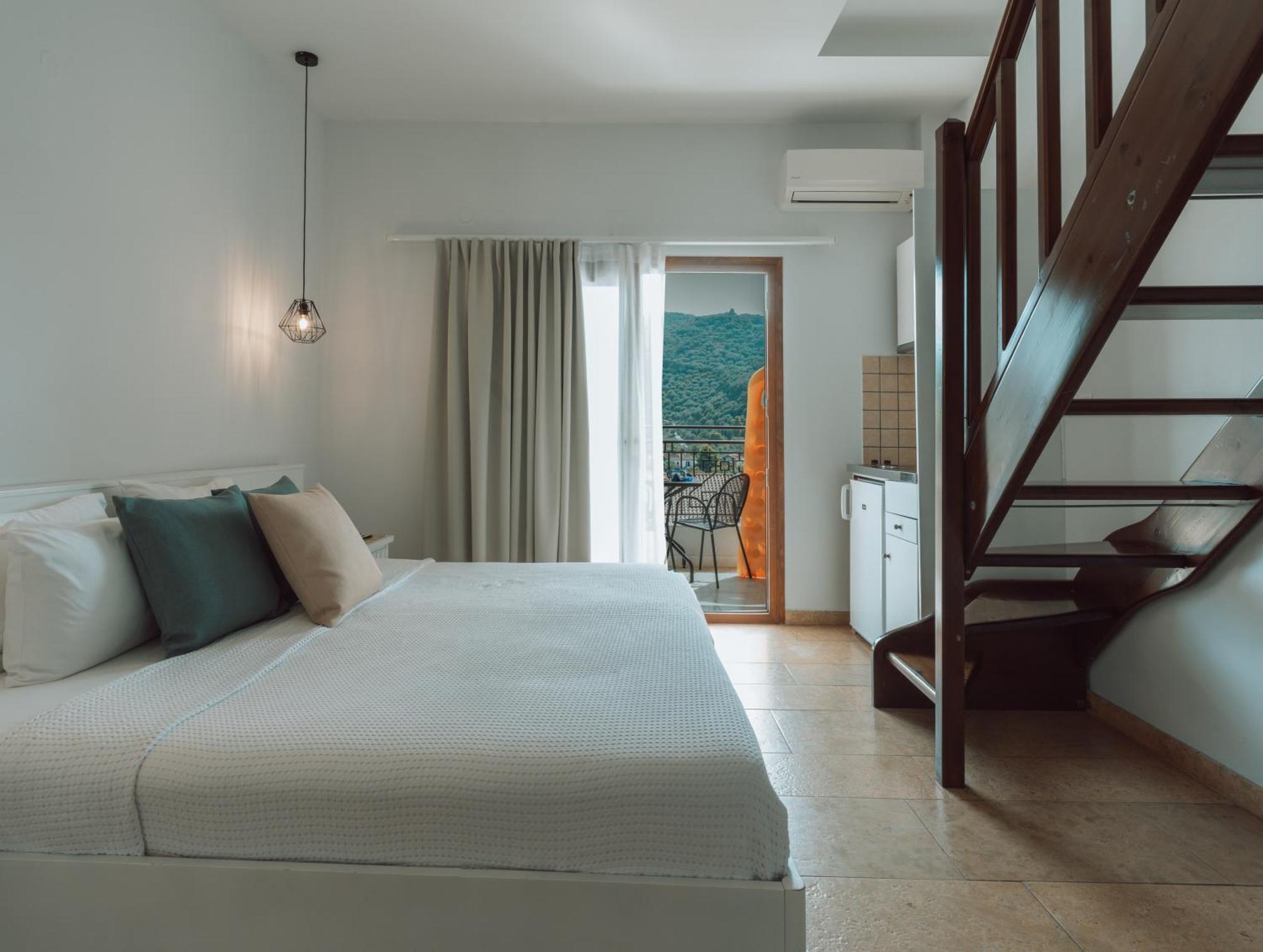 Dracos Hotel Parga Exterior photo
