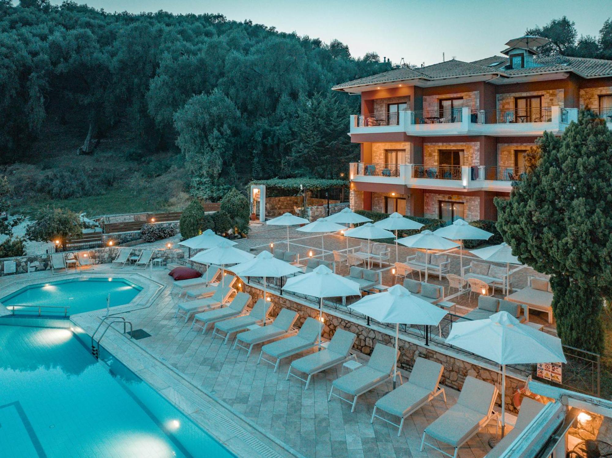 Dracos Hotel Parga Exterior photo
