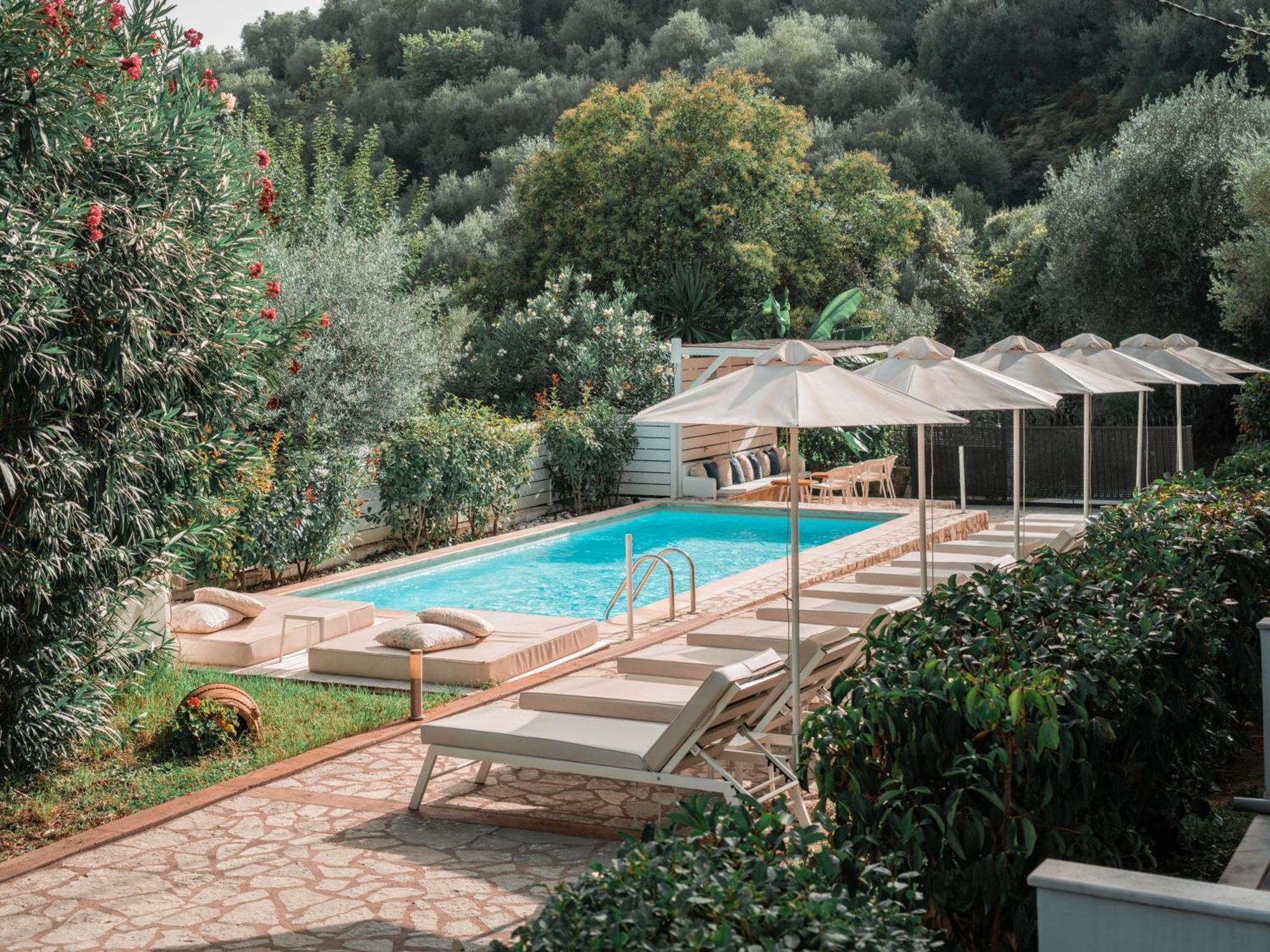 Dracos Hotel Parga Exterior photo