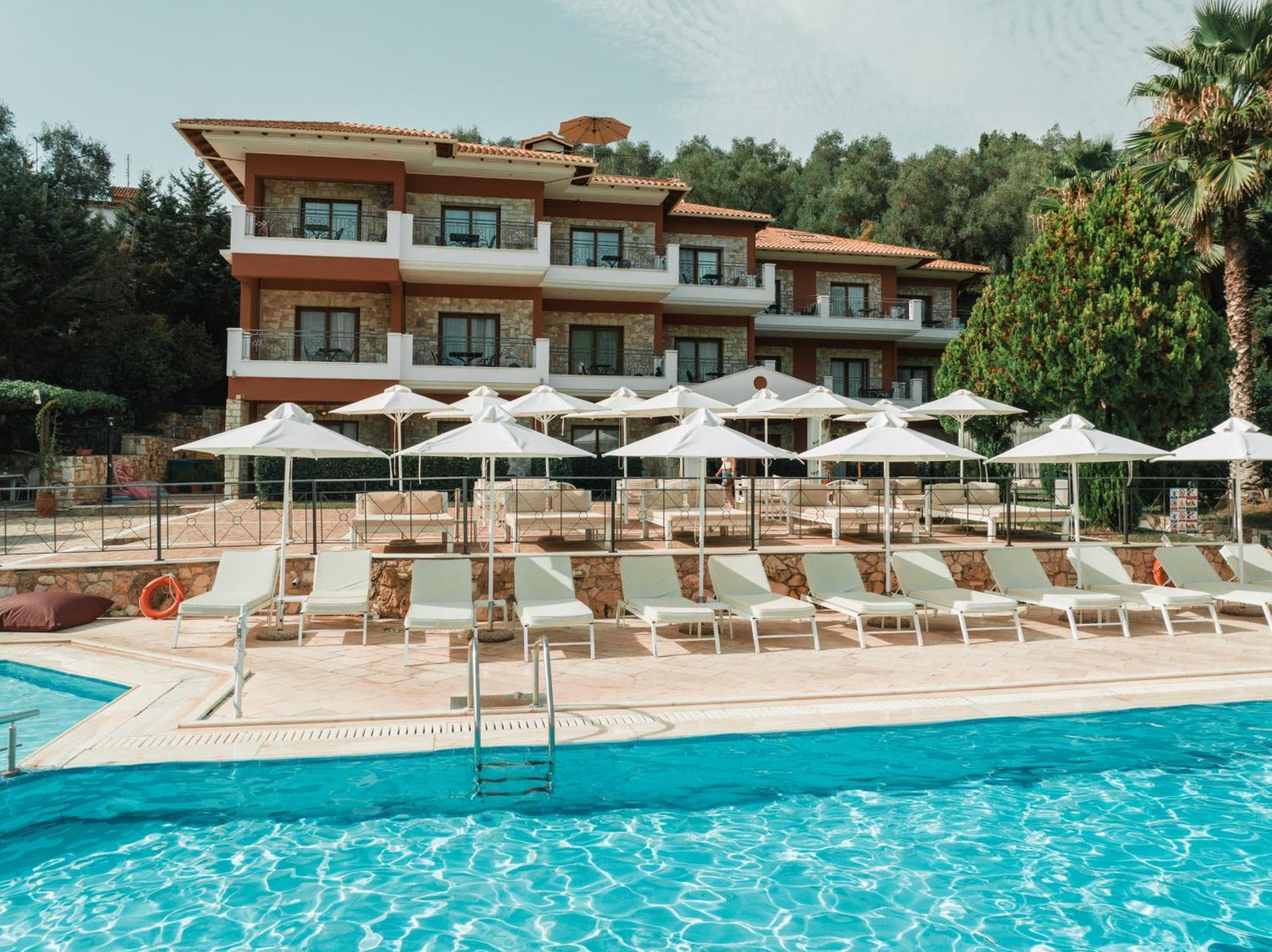 Dracos Hotel Parga Exterior photo